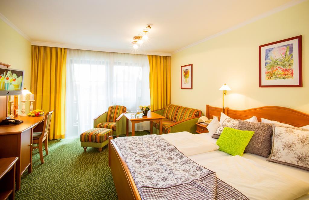 באד גריסבאך Hotel Konradshof מראה חיצוני תמונה