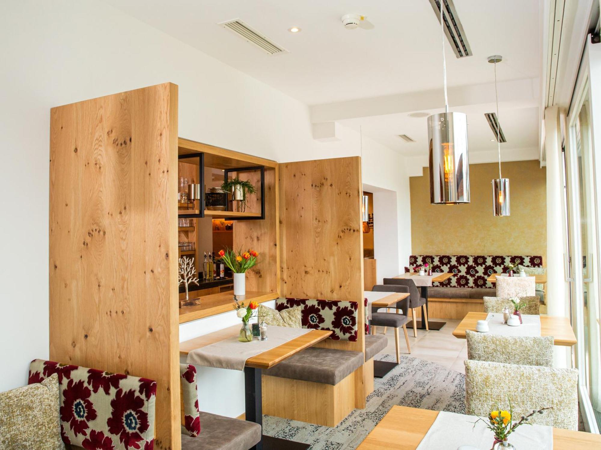 באד גריסבאך Hotel Konradshof מראה חיצוני תמונה